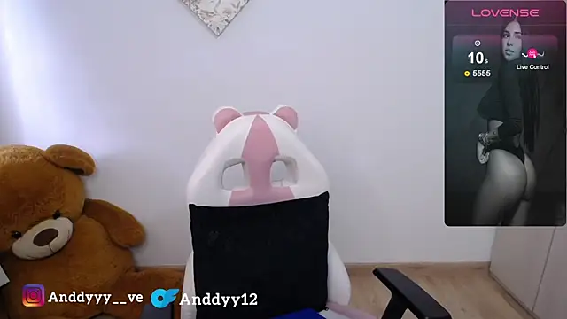 Snapshot of Anddyy__ chatting on 07.24.26 Anddyy online show from 07.24.26