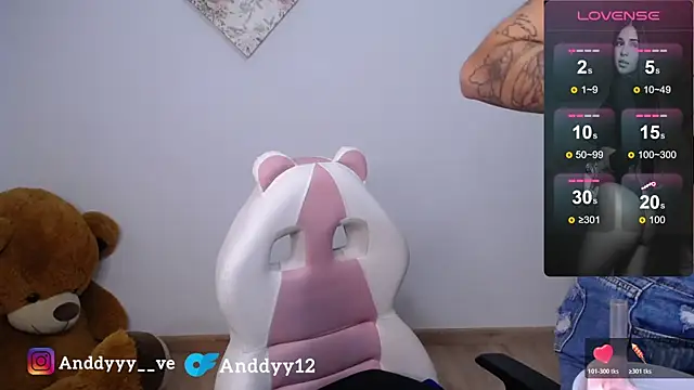 Snapshot of Anddyy__ chatting on 07.28.26 Anddyy online show from 07.28.26