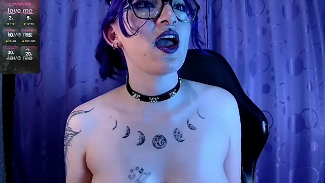 Kimlennox  online show from 03.10.25