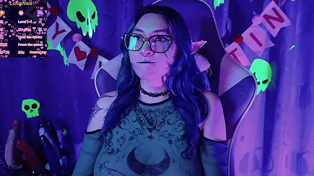 Kimlennox  online show from 02.24.26