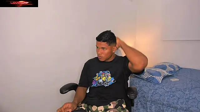 Snapshot of maxsteel177 chatting on 01.18.25 maxsteel177 online show from 01.18.25