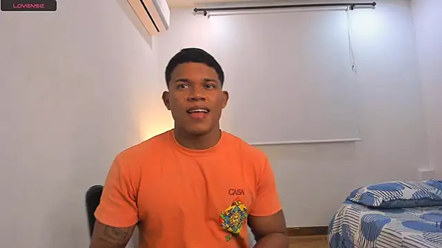 Snapshot of maxsteel177 chatting on 02.26.25 maxsteel177 online show from 02.26.25