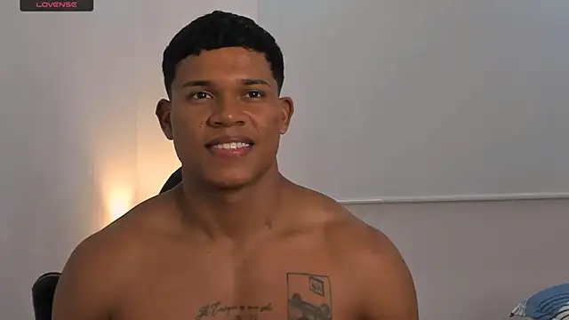 Snapshot of maxsteel177 chatting on 03.11.25 maxsteel177 online show from 03.11.25