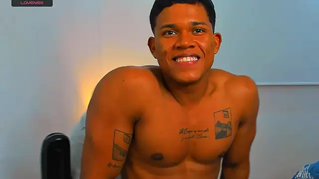 Snapshot of maxsteel177 chatting on 03.15.25 maxsteel177 online show from 03.15.25