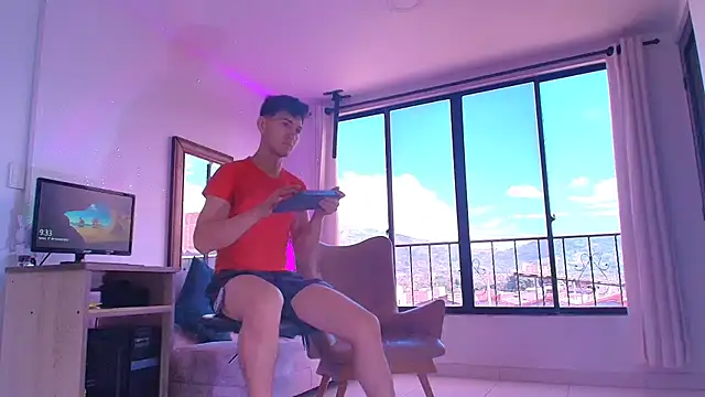 Snapshot of orlando_yate chatting on 11.17.25 orlando yate online show from 11.17.25