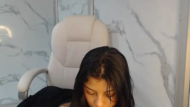 Salmaportman69 online show from 02.22.25