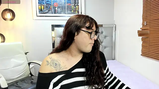 Snapshot of kathepickmanx chatting on 05.29.26 kathepickmanx online show from 05.29.26