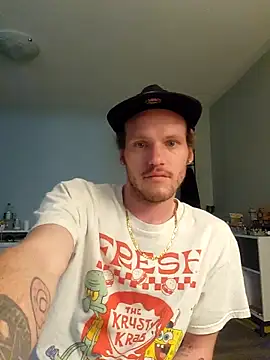 Snapshot of SoxxyNsh chatting on 02.15.25 SoxxyNsh online show from 02.15.25