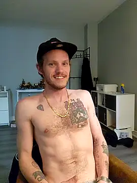 Snapshot of SoxxyNsh chatting on 02.17.25 SoxxyNsh online show from 02.17.25