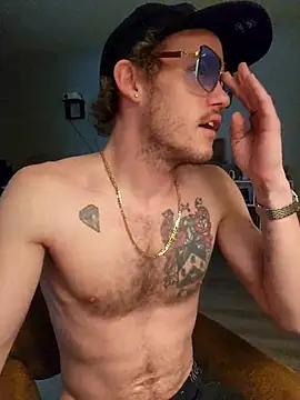 Snapshot of SoxxyNsh chatting on 03.03.25 SoxxyNsh online show from 03.03.25