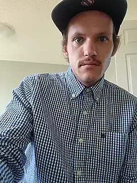 Snapshot of SoxxyNsh chatting on 03.17.25 SoxxyNsh online show from 03.17.25