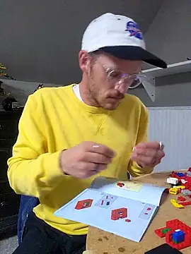 Snapshot of SoxxyNsh chatting on 09.13.25 SoxxyNsh online show from 09.13.25