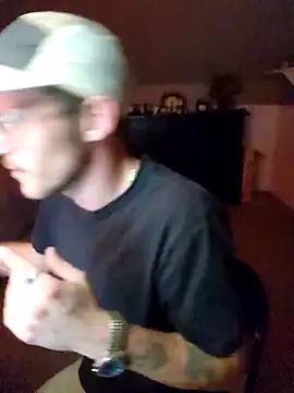 Snapshot of SoxxyNsh chatting on 10.04.25 SoxxyNsh online show from 10.04.25