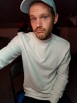 Snapshot of SoxxyNsh chatting on 10.10.25 SoxxyNsh online show from 10.10.25