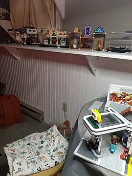 Snapshot of SoxxyNsh chatting on 10.26.25 SoxxyNsh online show from 10.26.25