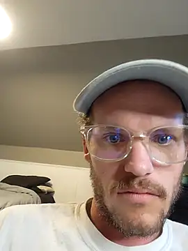 Snapshot of SoxxyNsh chatting on 11.03.25 SoxxyNsh online show from 11.03.25