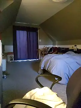 Snapshot of SoxxyNsh chatting on 11.19.25 SoxxyNsh online show from 11.19.25