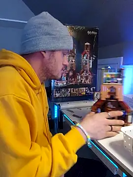 Snapshot of SoxxyNsh chatting on 12.02.25 SoxxyNsh online show from 12.02.25