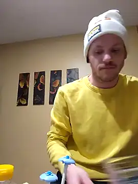 Snapshot of SoxxyNsh chatting on 12.05.25 SoxxyNsh online show from 12.05.25