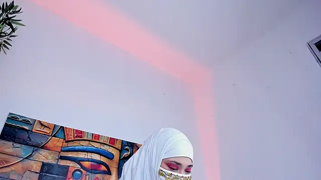 Snapshot of Eva_abaad chatting on 09.27.25 Eva abaad online show from 09.27.25