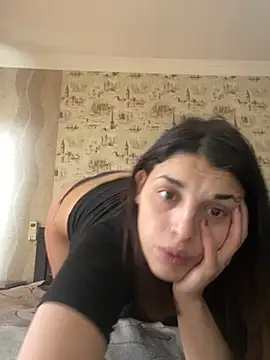 Snapshot of Rosanna_Rennie chatting on 02.22.25 Rosanna Rennie online show from 02.22.25