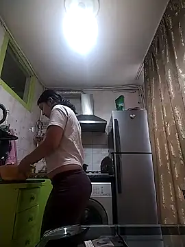 Snapshot of Rosanna_Rennie chatting on 03.19.25 Rosanna Rennie online show from 03.19.25