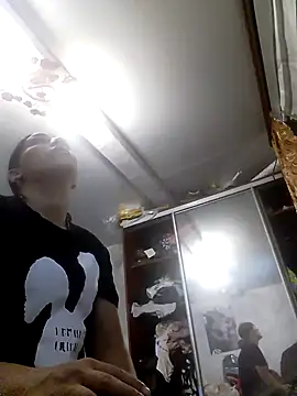 Snapshot of Rosanna_Rennie chatting on 09.22.25 Rosanna Rennie online show from 09.22.25