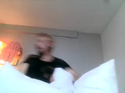 Snapshot of AQuickPhyx chatting on 02.16.25 AQuickPhyx online show from 02.16.25