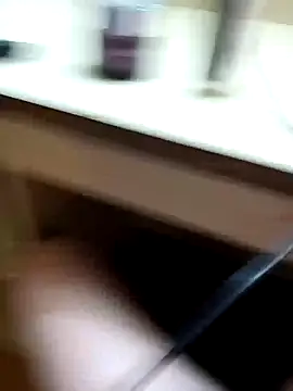 Snapshot of AQuickPhyx chatting on 03.14.25 AQuickPhyx online show from 03.14.25