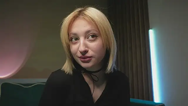 milasmiu online show from 02.13.25