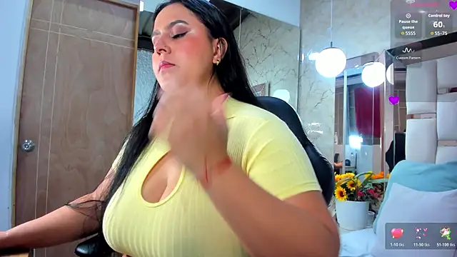 Snapshot of katleya_lewiis chatting on 11.15.25 katleya lewiis online show from 11.15.25