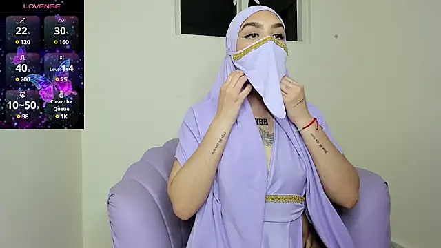 Snapshot of Maissa_Alabi chatting on 01.22.25 Maissa Alabi online show from 01.22.25