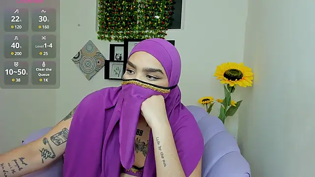 Snapshot of Maissa_Alabi chatting on 03.10.25 Maissa Alabi online show from 03.10.25