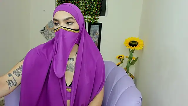 Snapshot of Maissa_Alabi chatting on 03.18.25 Maissa Alabi online show from 03.18.25