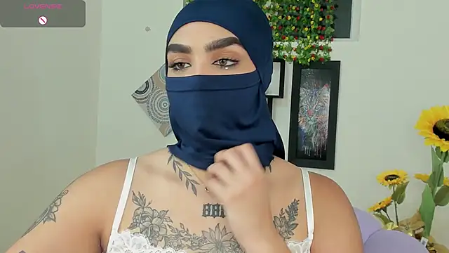 Snapshot of Maissa_Alabi chatting on 09.18.25 Maissa Alabi online show from 09.18.25