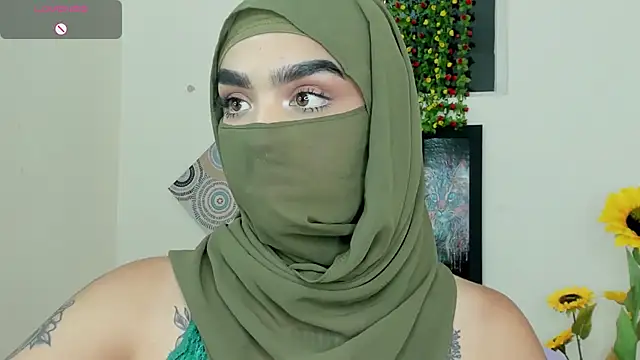 Snapshot of Maissa_Alabi chatting on 09.19.25 Maissa Alabi online show from 09.19.25