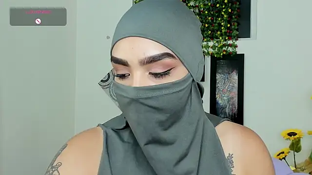 Snapshot of Maissa_Alabi chatting on 09.25.25 Maissa Alabi online show from 09.25.25