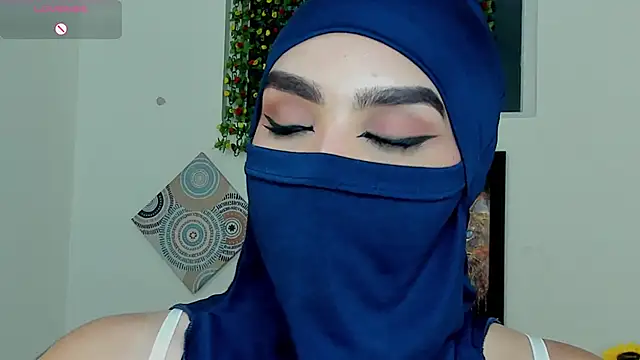 Snapshot of Maissa_Alabi chatting on 10.02.25 Maissa Alabi online show from 10.02.25