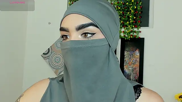 Snapshot of Maissa_Alabi chatting on 11.15.25 Maissa Alabi online show from 11.15.25