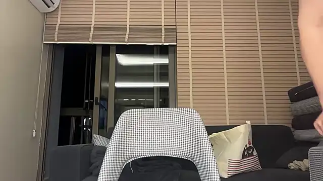 xLarasin34 online show from 03.17.26