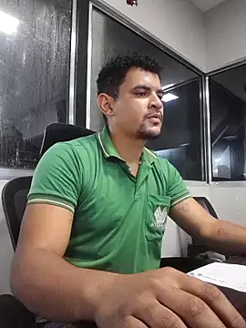 Snapshot of mamauara092 chatting on 10.05.25 mamauara092 online show from 10.05.25