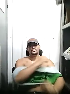 Snapshot of mamauara092 chatting on 03.21.26 mamauara092 online show from 03.21.26