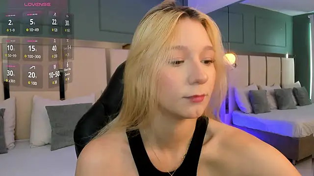Snapshot of shatall_rouge chatting on 01.22.25 shatall rouge online show from 01.22.25
