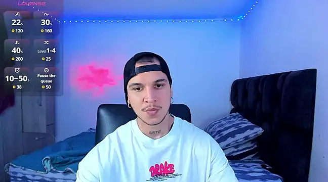 Snapshot of austinoficial chatting on 01.29.25 austinoficial online show from 01.29.25