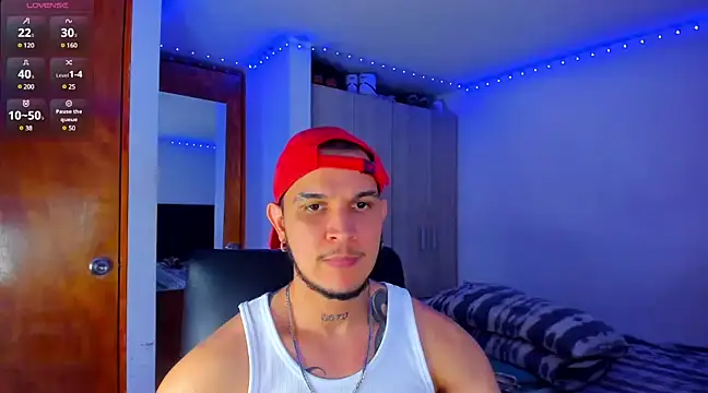 Snapshot of austinoficial chatting on 03.07.25 austinoficial online show from 03.07.25