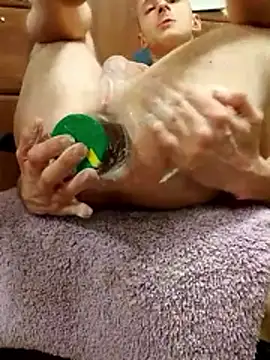 Snapshot of Bisexualhard23 chatting on 11.20.25 Bisexualhard23 online show from 11.20.25