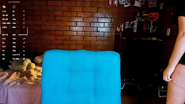 Annycolin  online show from 02.05.26