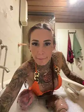 Black sweet Rose online show from 01.19.25