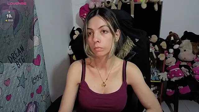 Princezzlove3 online show from 11.27.25