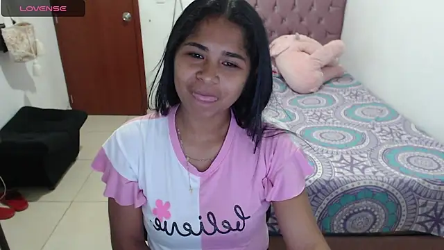 Snapshot of july-feria chatting on 01.15.25 july-feria online show from 01.15.25